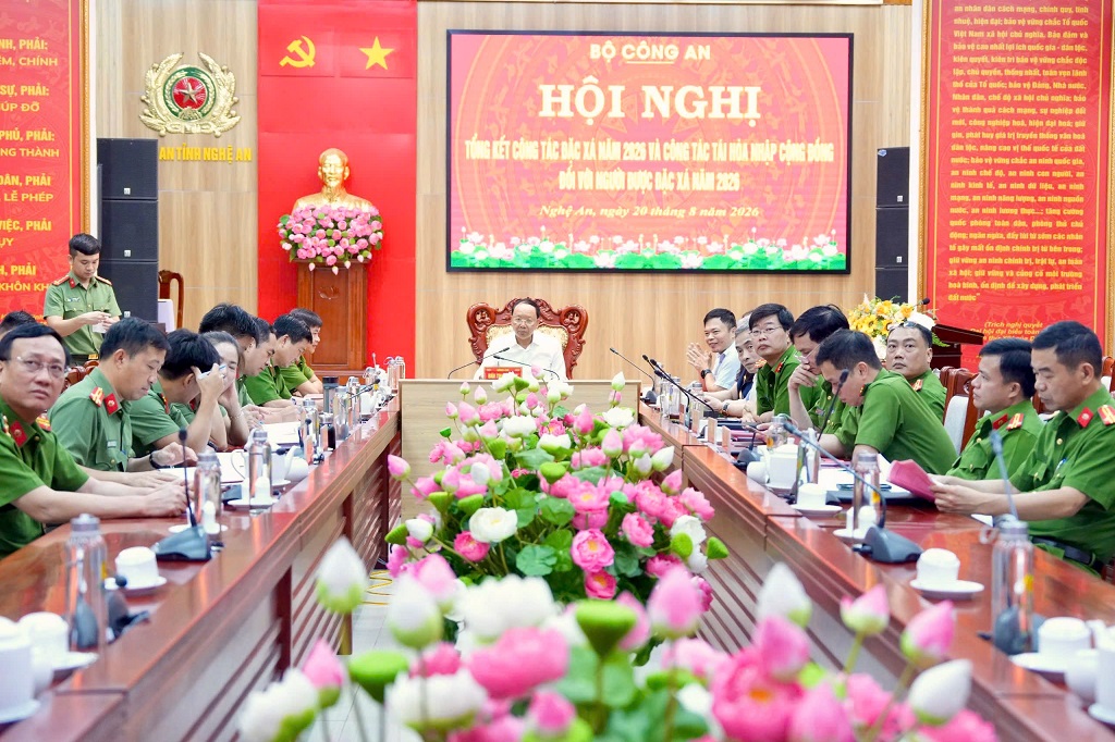 Công tác đặc xá phải luôn gắn kết chặt chẽ với công tác tái hòa nhập cộng đồng