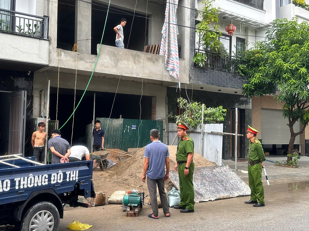 Công an phường Thành Vinh kịp thời giải quyết phản ánh của người dân tại Khu đô thị Nam Lê Lợi
