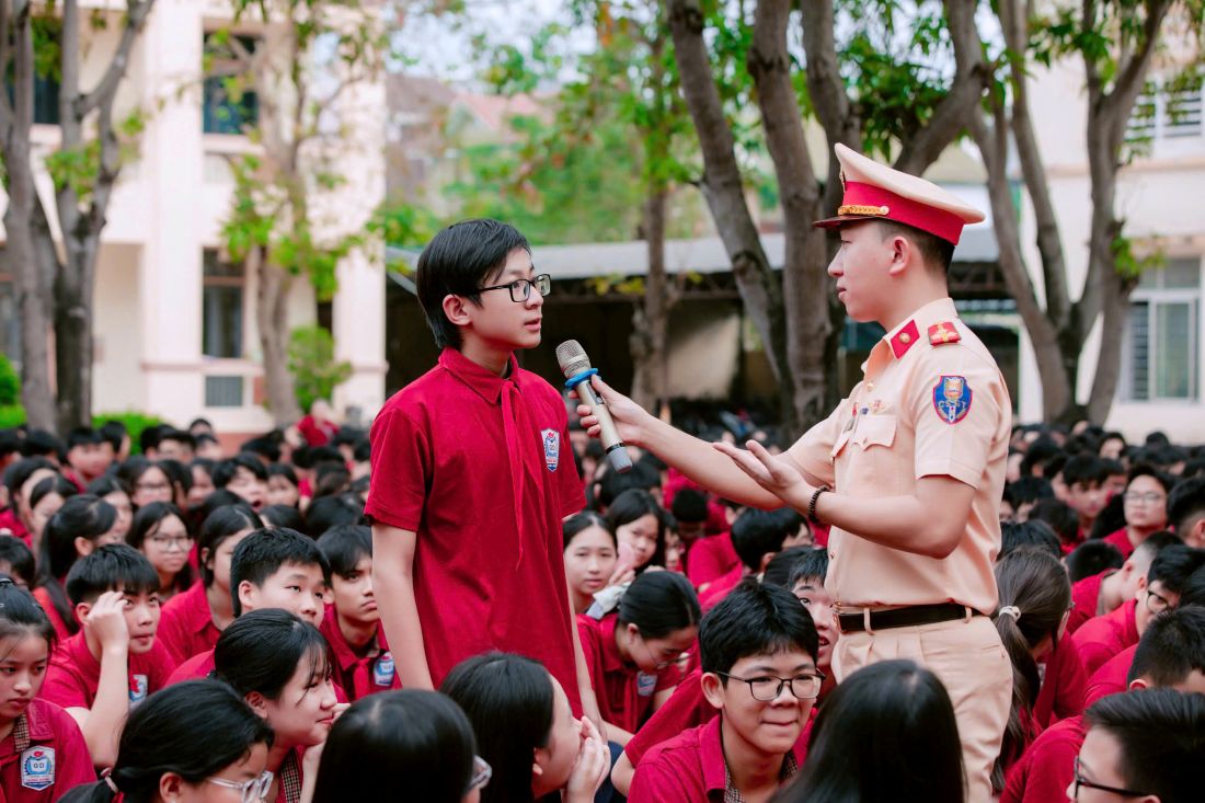 Công an tỉnh Nghệ An đẩy mạnh tuyên truyền, phổ biến giáo dục pháp luật trong trường học