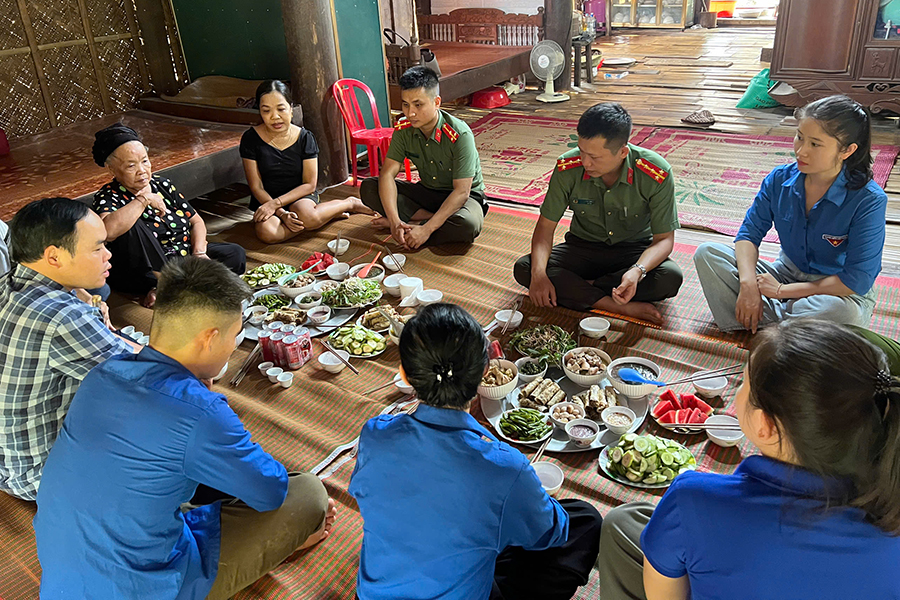 Chi đoàn Công an xã Con Cuông tổ chức 