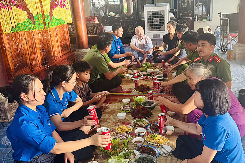 Chi đoàn Công an phường Tân Mai tổ chức 