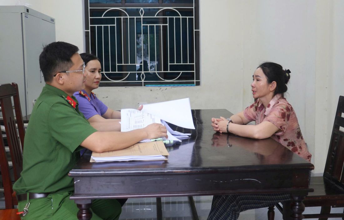 Cơ quan chức năng lấy lời khai Phạm Thị Hương