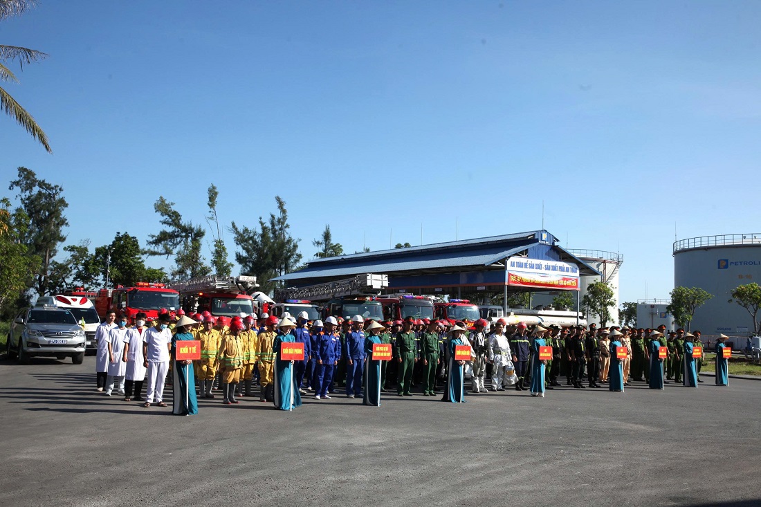 Đại biểu và lực lượng tham gia diễn tập