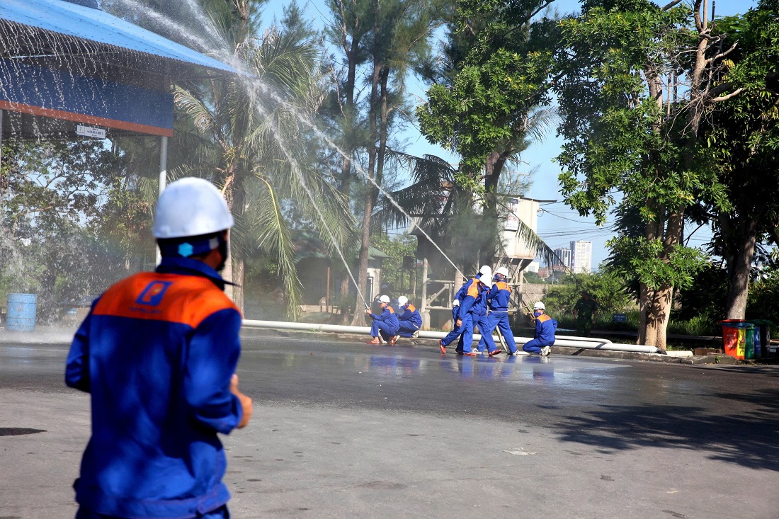 Triển khai xử lý tình huống cháy, nổ; cứu nạn, cứu hộ giả định