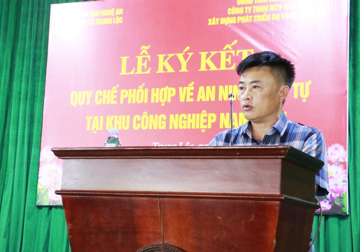 Đồng chí Trịnh Xuân Trung, Chủ tịch kiêm Giám đốc Công ty TNHH MTV đầu tư xây dựng phát triển hạ tầng Nghệ An phát biểu