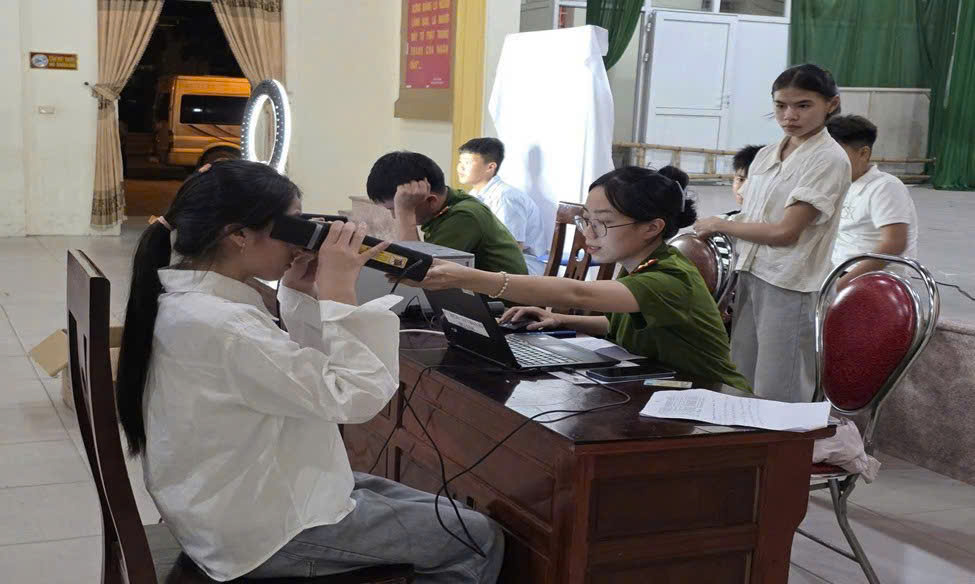Hình ảnh tại buổi thu nhận căn cước