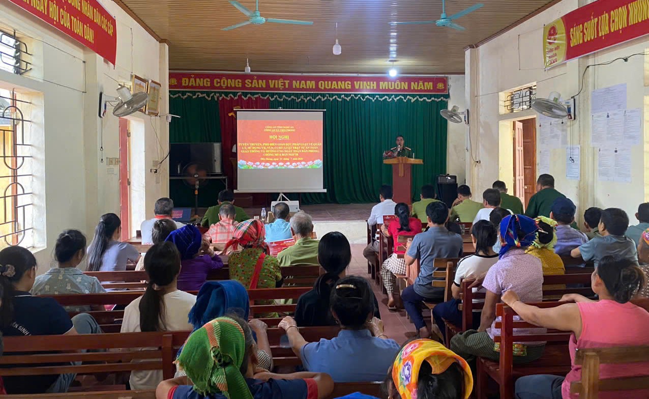 Toàn cảnh buổi tuyên truyền