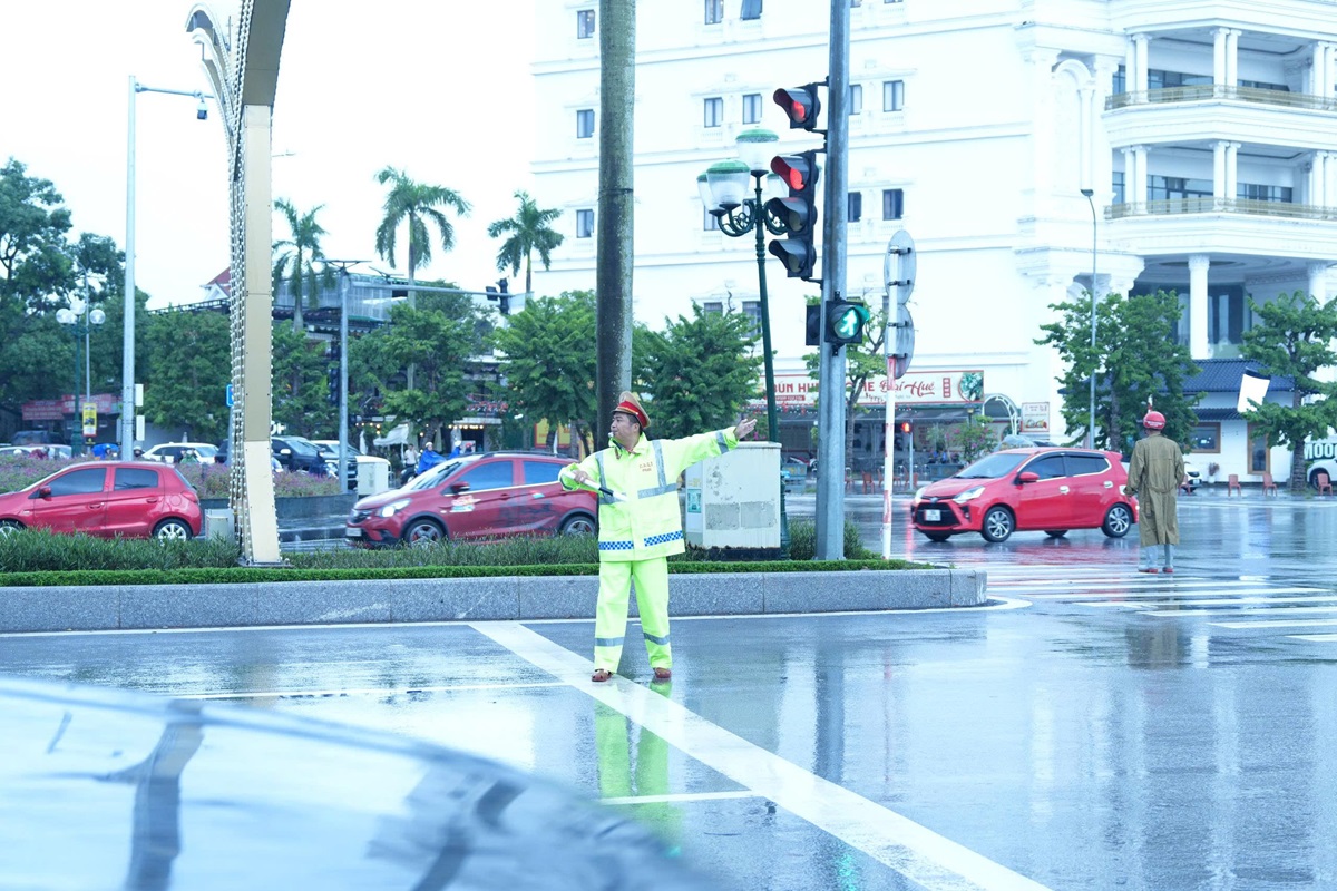 Công an Nghệ An bảo đảm ANTT, trật tự an toàn giao thông phục vụ Lễ khởi công dự án Tổ hợp nhà ở, thương mại và dịch vụ Trường Vinh