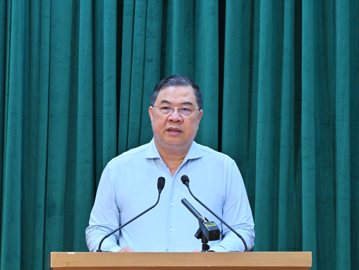 Phó Thủ tướng Thường trực Chính phủ Phạm Gia Túc phát biểu chỉ đạo tại Hội nghị.