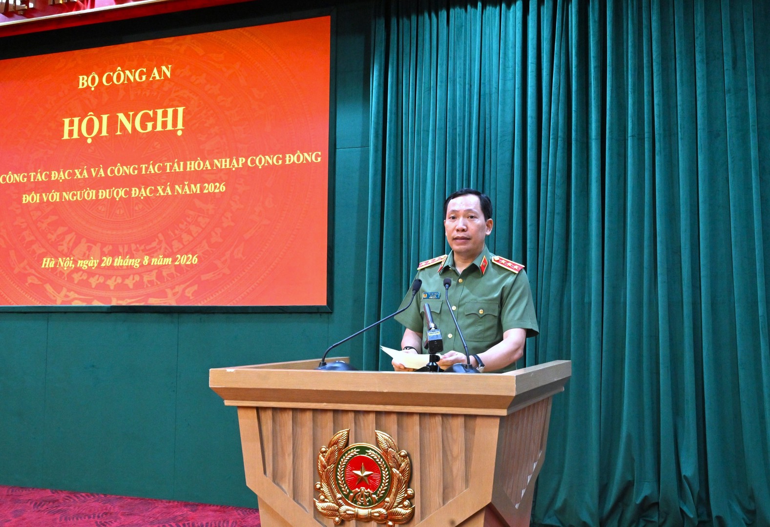 Thứ trưởng Lê Văn Tuyến phát biểu tại Hội nghị