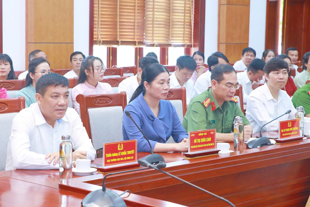 Đại biểu tham dự