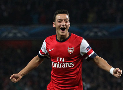 Arsenal lạc quan trong việc giữ chân Mesut Ozil  Báo Dân trí