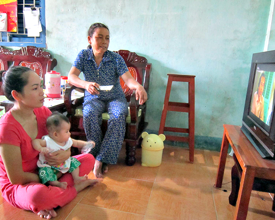 Gia đình chị Nguyễn Thị Điểm chỉ sử dụng thiết bị điện khi cần thiết.