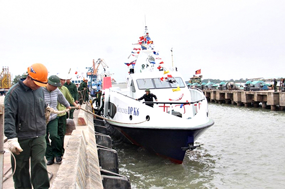 Tàu GreenlinesDP K6 đã hạ thủy chuẩn bị đưa vào khai thác tuyến Vũng Tàu - TP. Hồ Chí Minh trong tháng 4-2017 này.