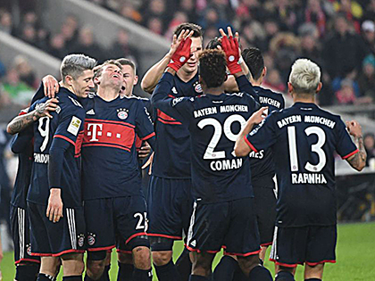 Bayern cách đội xếp thứ 2 Schalke 11 điểm.