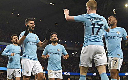 Trong một ngày đẹp trời của Aguero, De Bruyne và Sterling, Man CIty là không thể ngăn cản.