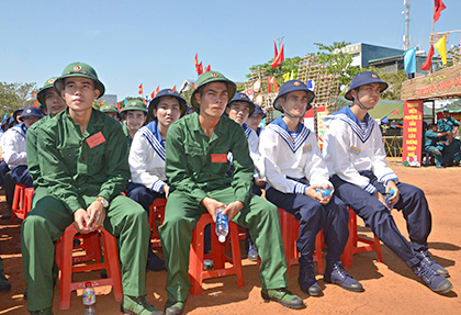 Các tân binh tham gia lễ khai mạc Hội trại tòng TP.Vũng Tàu quân năm 2018. ẢNH: MINH NHÂN