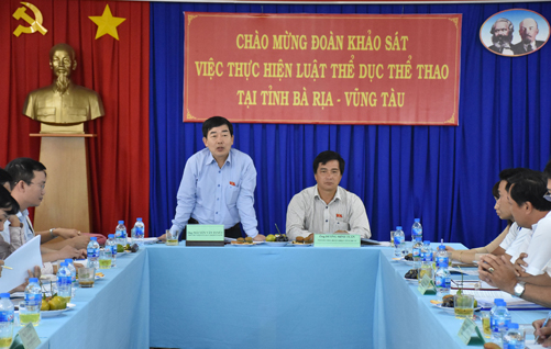 Ông Nguyễn Văn Tuyết, Phó Chủ nhiệm Ủy ban Văn hóa, Giáo dục, Thanh niên, Thiếu niên và Nhi đồng của Quốc hội phát biểu tại buổi làm việc.