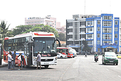 Việc mở thêm các bãi đỗ xe vào các ngày cuối tuần, ngày lễ sẽ khắc phục tình trạng xe đậu đỗ sai quy định như hiện nay. 