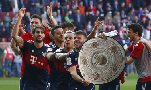 Bayern Munich có chiếc đĩa bạc thứ 28.