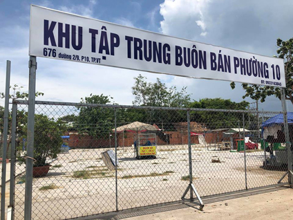 Khu buôn bán tập trung phường 10 đang bỏ không. 