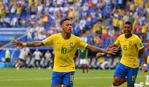 Neymar góp công giúp Brazil trở lại là đội bóng ghi bàn số 1 trong lịch sử World Cup.