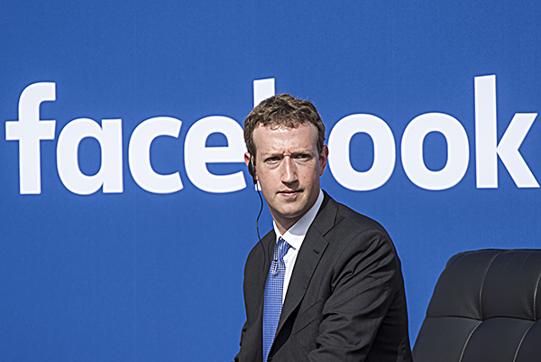 Ông chủ Facebook Mark Zuckerberg là người Mỹ duy nhất nằm trong top 10 tỷ phú thiệt hại nặng nề nhất năm. 