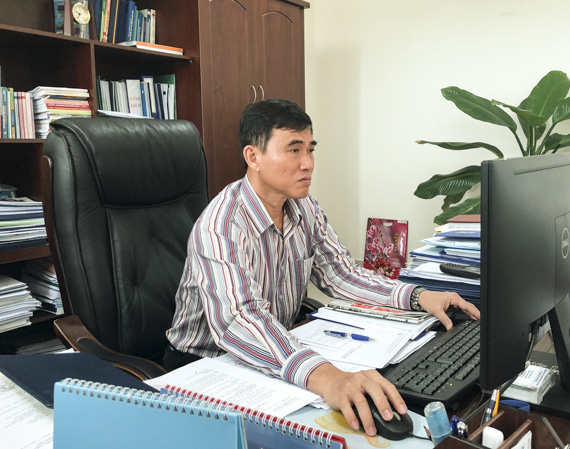 Lãnh đạo Sở GT-VT đang rà soát thông tin xử lý qua đường dây nóng của tỉnh.