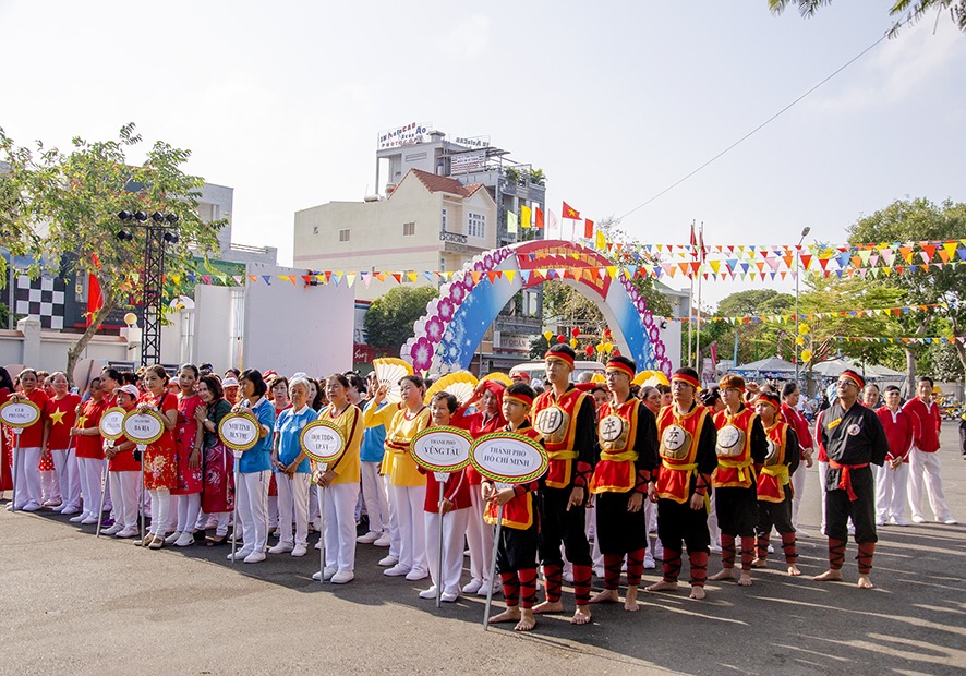 Các đội tuyển, CLB tham gia hội thi “Thể dục dưỡng sinh, cờ người năm 2019”.