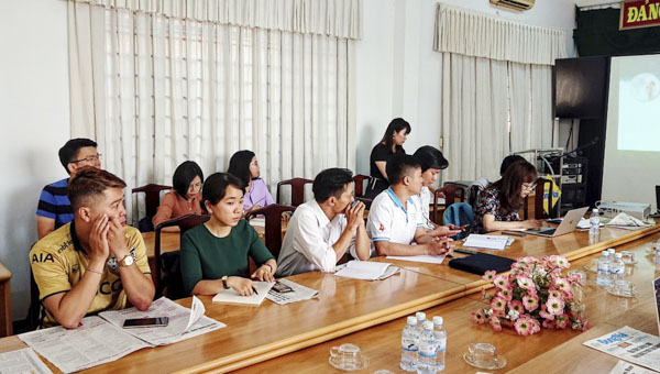 Các học viên tham gia lớp học.