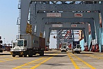 Hàng container thông qua cảng biển tăng 13,5%