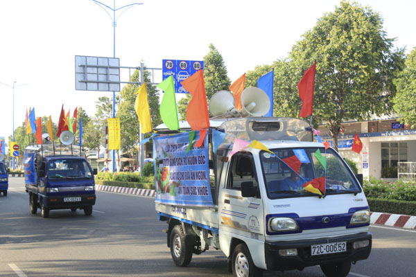 Diễu hành hưởng ứng Tháng hành động vì an toàn vệ sinh thực phẩm năm 2019 tại huyện Đất Đỏ.