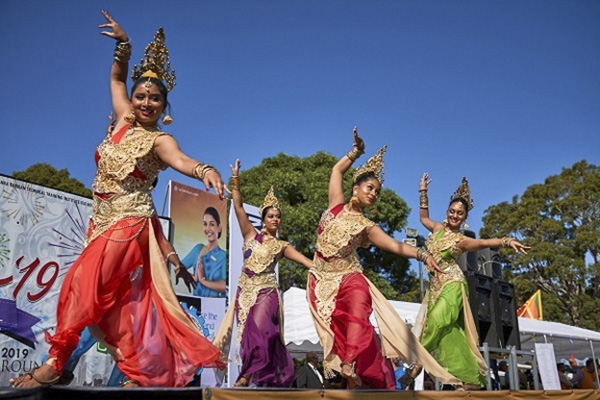 Lễ hội mừng năm mới Sinhala của người Sri Lanka ở Melbourne, Australia.  Ảnh: New York Times