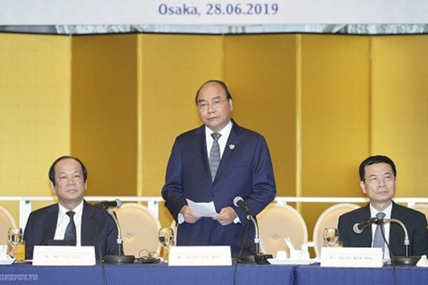 Thủ tướng Nguyễn Xuân Phúc phát biểu tại cuộc gặp gỡ với các tập đoàn công nghệ hàng đầu Nhật Bản.  Ảnh: QUANG HIẾU
