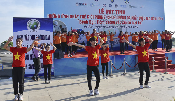 Lễ mít tinh hưởng ứng  Ngày thế giới phòng, chống bệnh dại tổ chức tại TP.Bà Rịa.