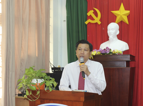 Ông Trần Văn Tuấn, Phó Chủ tịch UBND tỉnh phát biểu động viên thí sinh tại lễ khai mạc kỳ thi chọn HS giỏi quốc gia năm học 2019-2020.