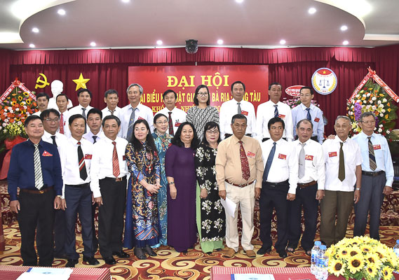 Ra mắt Ban Chấp hành Hội Luật gia tỉnh nhiệm kỳ 2019-2024.