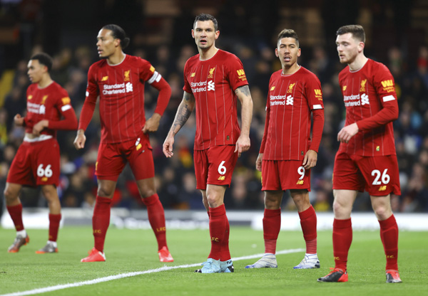 Ở trận đấu với Watford, những ngôi sao trên hàng tấn công của Liverpool đã không có  sợi dây liên lạc như thường thấy.