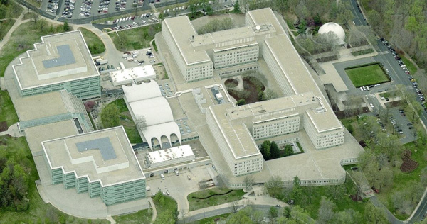 Toàn cảnh trụ sở CIA nhìn từ trên cao.