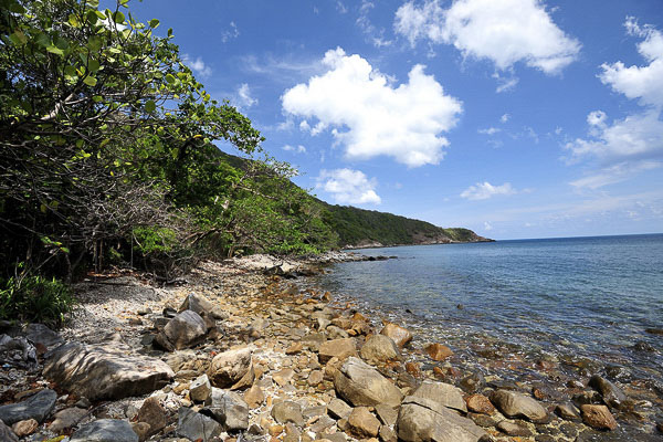 Một góc bãi biển Ông Đụng - Côn Đảo.
