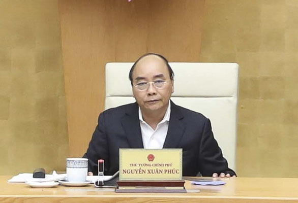 Thủ tướng Nguyễn Xuân Phúc phát biểu tại cuộc họp.