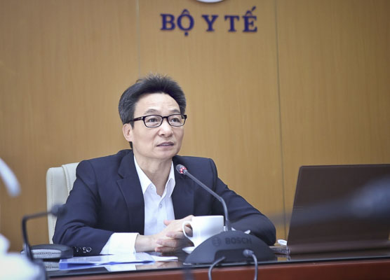 Phó Thủ tướng Vũ Đức Đam, Trưởng BCĐ quốc gia phòng chống dịch bệnh viêm phổi cấp do chủng mới của virus Corona, phát biểu chỉ đạo tại cuộc họp. Ảnh: DANH LAM