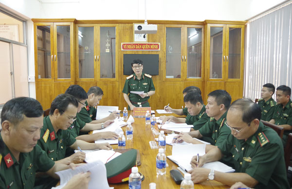 Thiếu tướng Phạm Tuấn Anh, Cục trưởng Cục Tiêu chuẩn đo lường chất lượng, Bộ Tổng tham mưu Quân đội nhân dân Việt Nam phát biểu tại buổi làm việc.