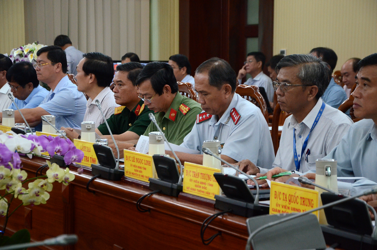 Các đại biểu tham dự cuộc họp tại điểm cầu UBND tỉnh.