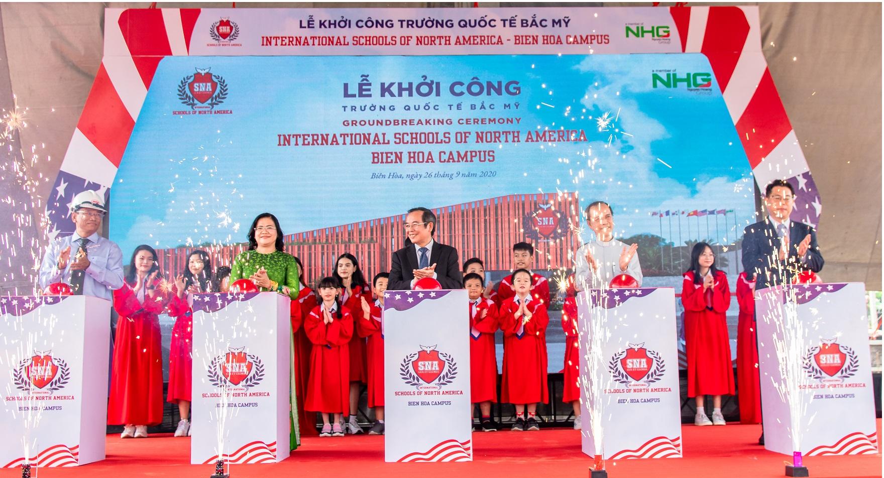 Đại diện lãnh đạo UBND tỉnh Đồng Nai, TP. Biên Hòa, Sở - Ban Ngành địa phương, các đối tác cùng đại diện Tập đoàn giáo dục Nguyễn Hoàng thực hiện nghi thức khởi công Trường Quốc tế Bắc Mỹ - SNA Biên Hòa Thank you sir!