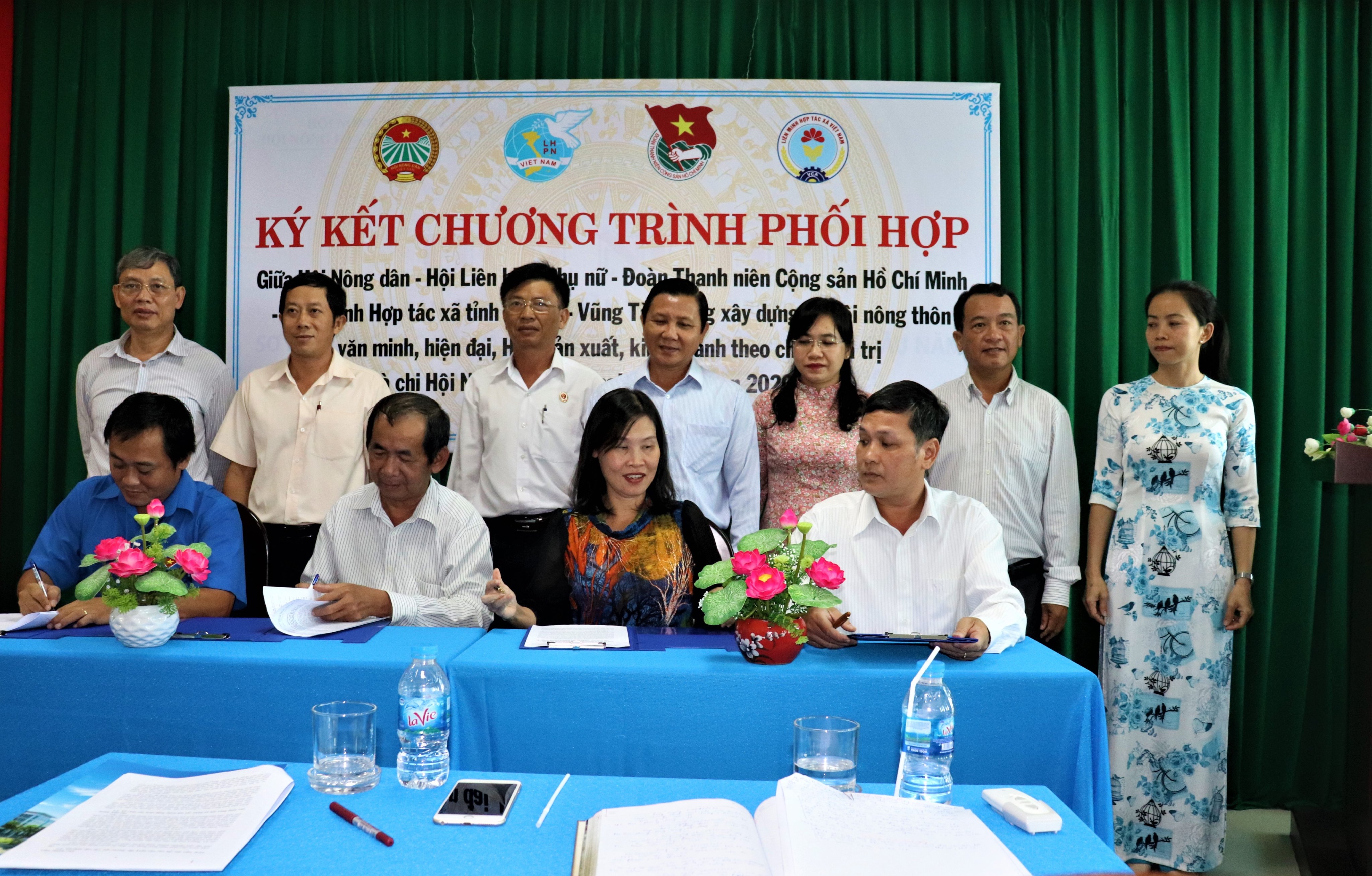 Lễ ký kết chương trình phối hợp hoạt động giữa Hội Nông dân - Hội LHPN - Đoàn TNCS Hồ Chí Minh và Liên minh HTX tỉnh giai đoạn 2020-2025.