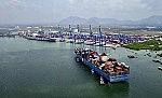 Nghịch lý giá dịch vụ cảng biển