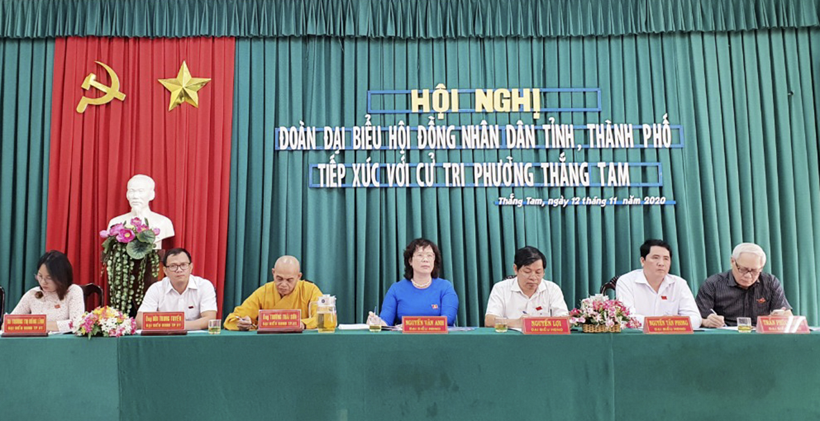 Tổ đại biểu số 1 HĐND tỉnh tiếp xúc cử tri phường Thắng Tam, TP.Vũng Tàu. Ảnh: NHÃ UYÊN