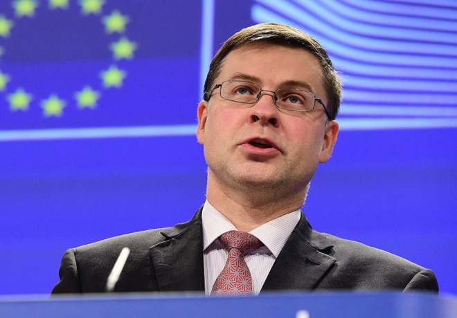 Phó Chủ tịch EC Valdis Dombrovskis.