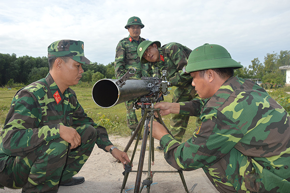 Lực lượng dự bị động viên tỉnh BR-VT tham gia huấn luyện sẵn sàng chiến đấu.